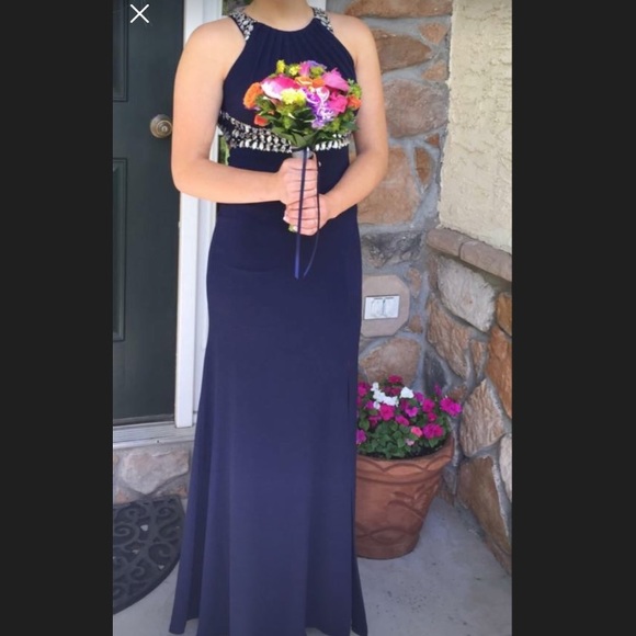 Prom dresses - Picture 1 of 2